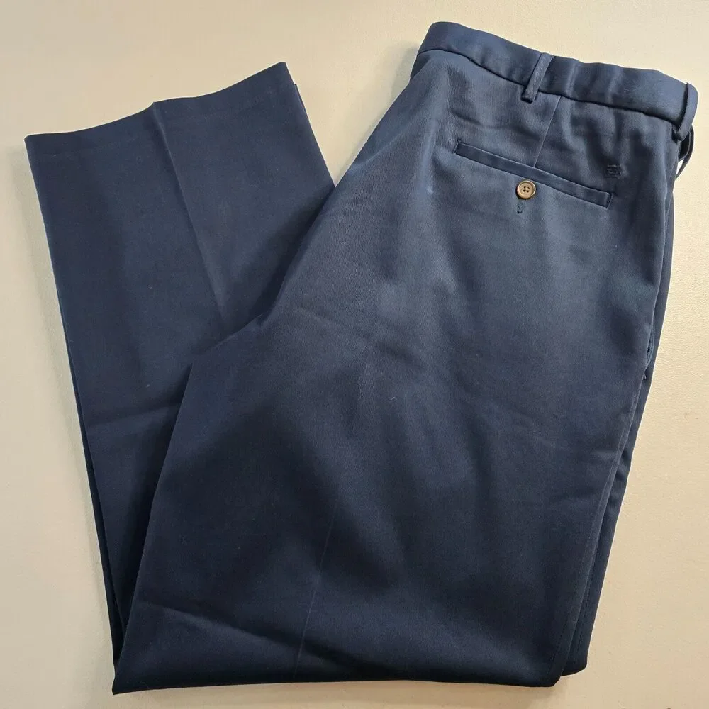 Haggar Kahki Pants Men's 38 x 29 Dark Blue Classic Fit Premium No Iron